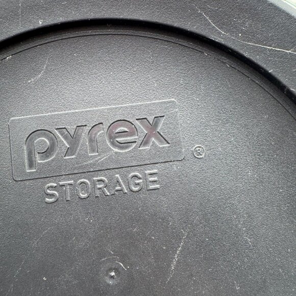 PYREX 4 Cup HALLOWEEN Storage Bowl three rows of ghost black lid - Picture 13 of 15